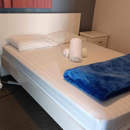 Homestay, Handy City Center Christchurch Buitenkant foto